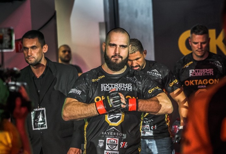 Buday vo svojej UFC premiére narazí na lietajúcu kung-fu pandu